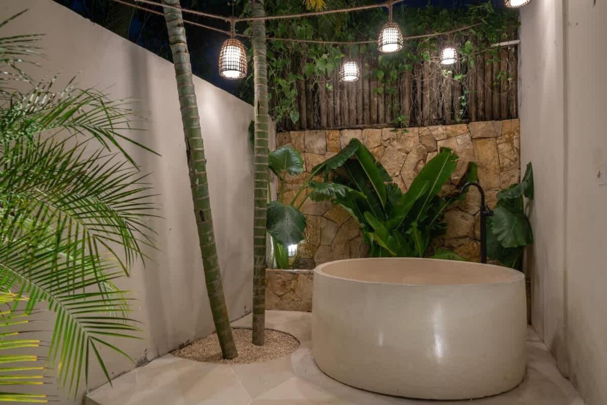 The Jungle - Luxurious & Tropical Concept - 3Br - Central Canggu Екстериор снимка