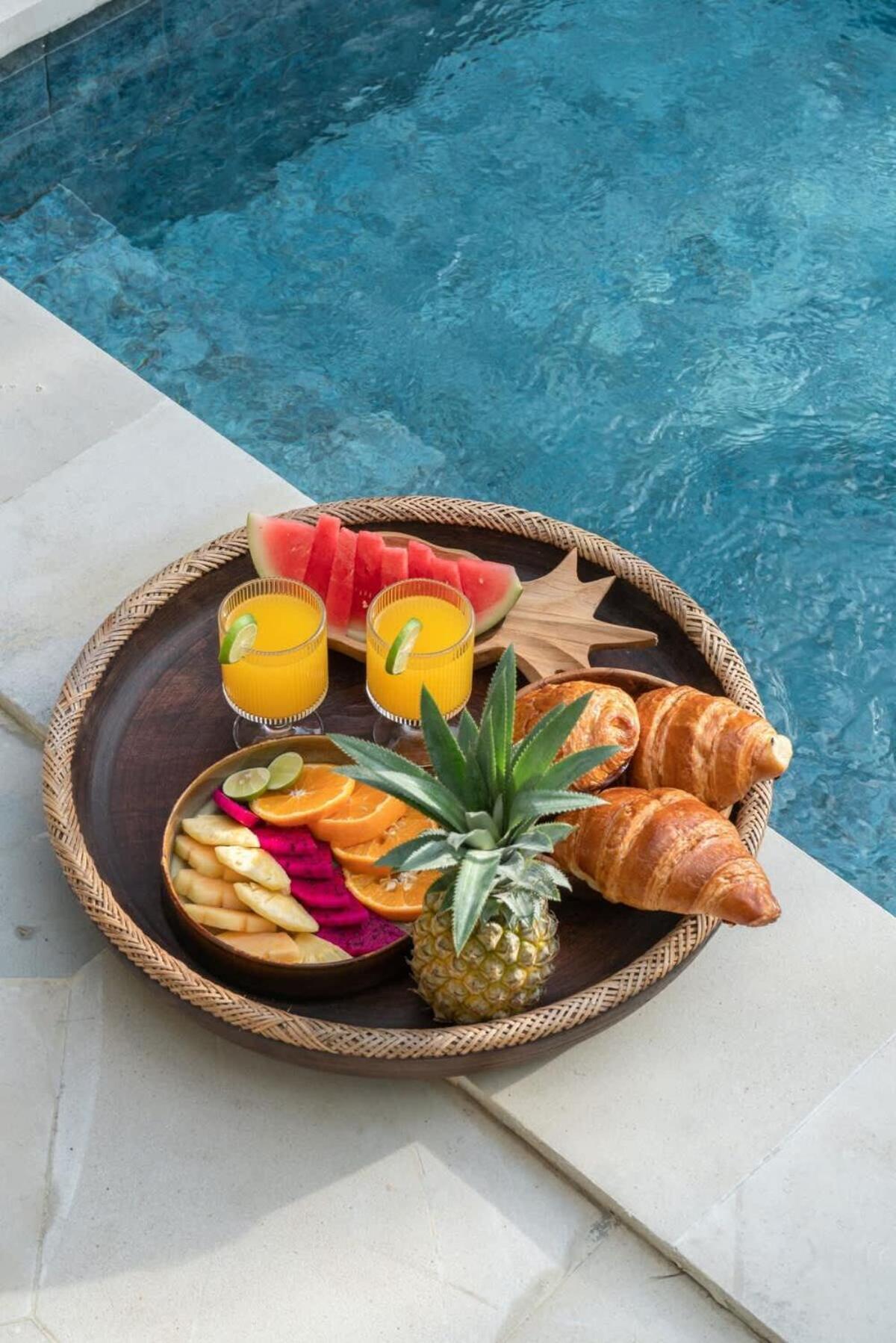 The Jungle - Luxurious & Tropical Concept - 3Br - Central Canggu Екстериор снимка